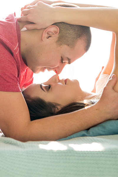 Lovestory в фотостудии в Кирове. Фотосессия для двоих.