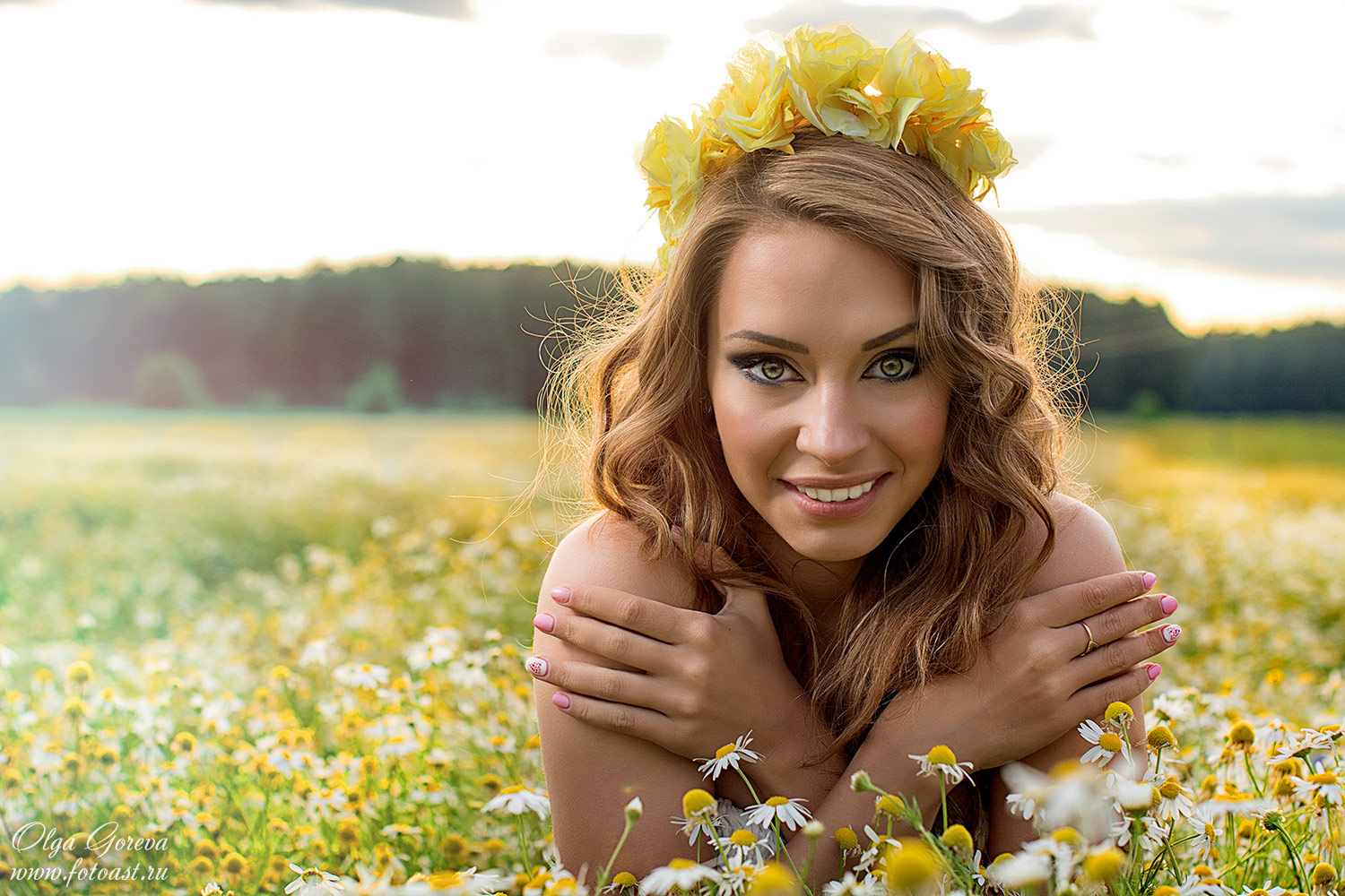 Фотосессия на ромашковом поле, услуги фотографа в Кирове