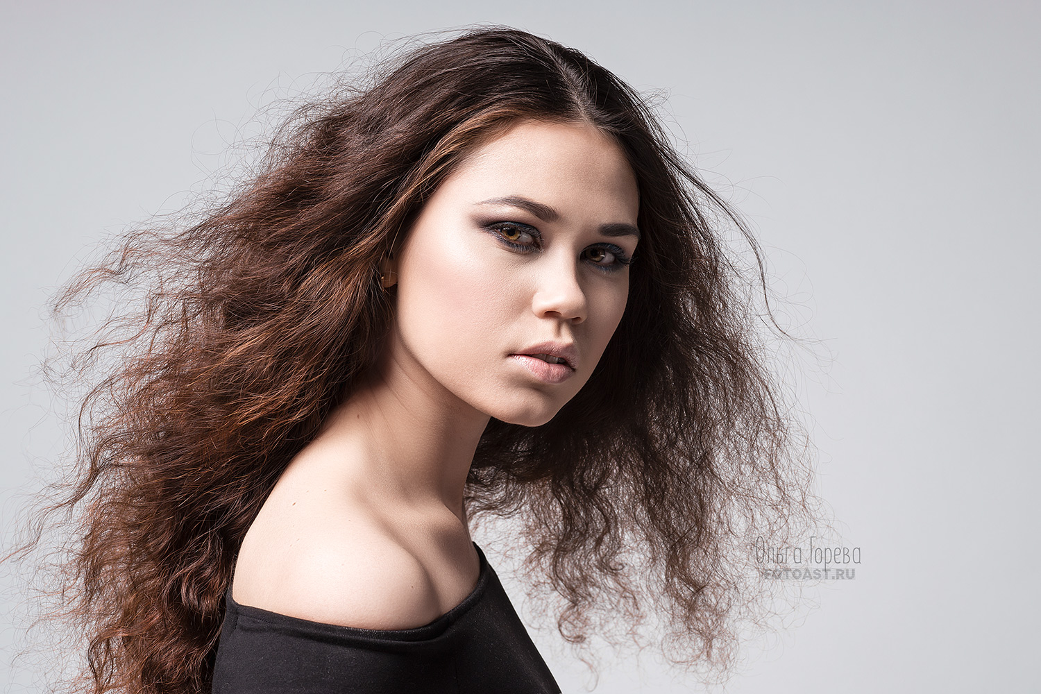 Фотосессия девушки в боди, студия Давинчи, Киров