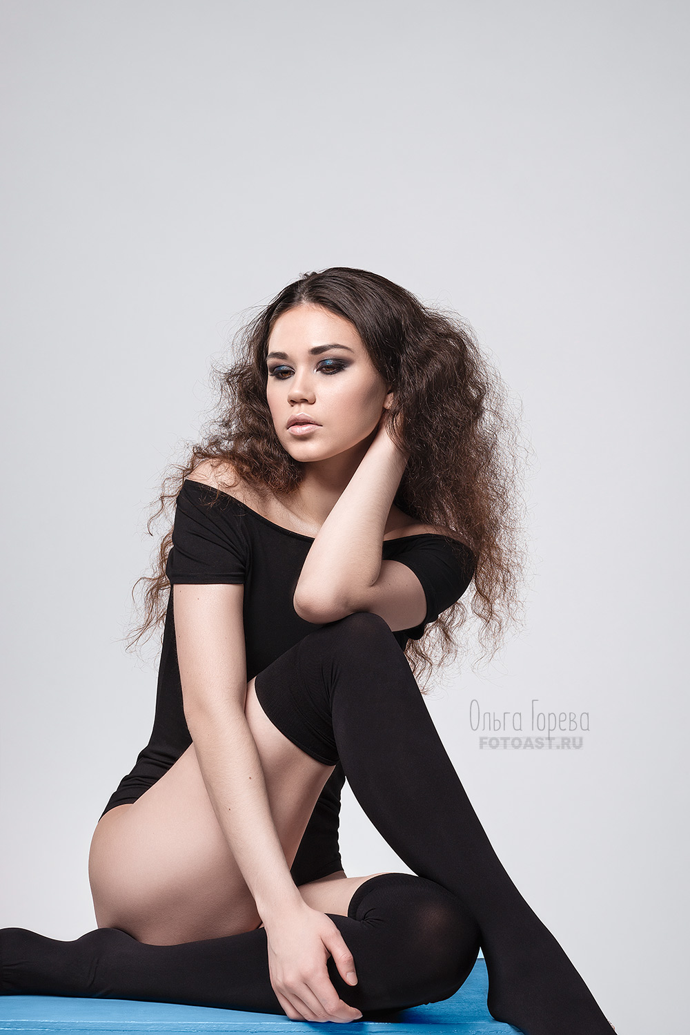 Фотосессия девушки в боди, студия Давинчи, Киров